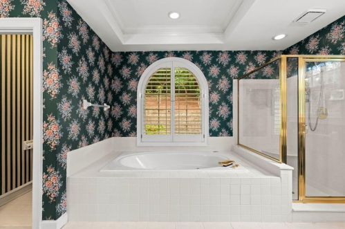 3955 Berkeley View Dr, Duluth GA 30096-3077 exterior