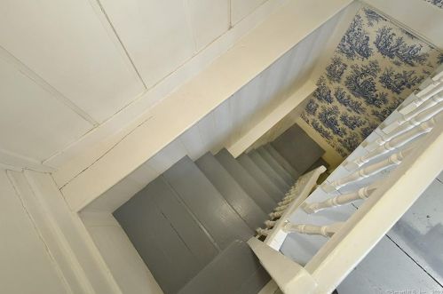 14 Meadow Rd, Windsor CT  06095-4617 exterior