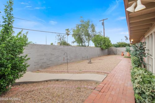 6441 Calle Altair, Tucson AZ  85710-5237 exterior