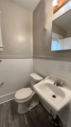 1036 Alpine Ave, Grand Rapids MI 49504-4140 exterior