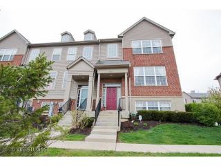 423 Station Park Cir, Volo, IL 60030-2404
