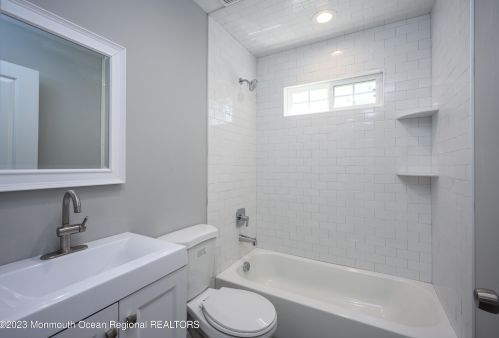 35 Buttonwood Pl, Hazlet NJ  07730-2173 exterior