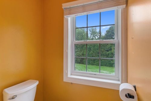 4 Forrest St, Plaistow NH 03865-2610 exterior