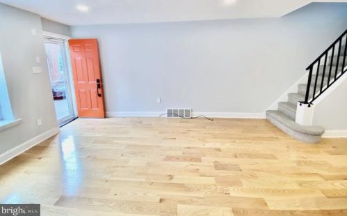 209 Daly St, Philadelphia PA  19148-3329 exterior