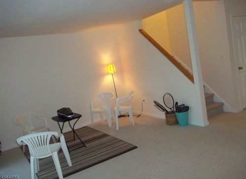 85 Village Cir, Bridgewater NJ  08807-2094 exterior