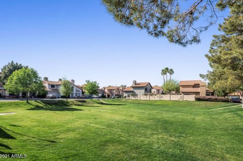 4523 Bluefield Ave, Phoenix AZ 85032-1420 exterior