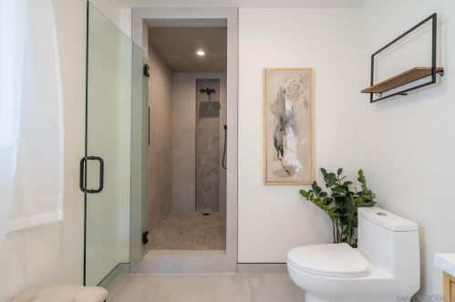 14291 Prospect Ave, Tustin CA  92780-2316 exterior