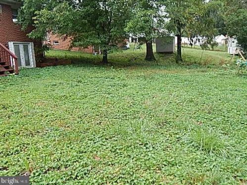 2558 Hillside Dr, Huntingtown MD 20639-9409 exterior