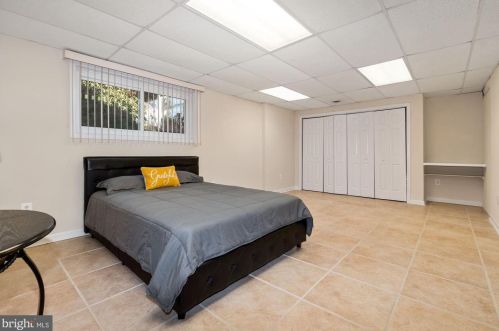 11837 Enid Dr, Rockville MD 20854-3454 exterior