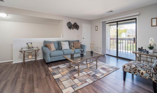 9106 85th St, Milwaukee, WI 53224-1804