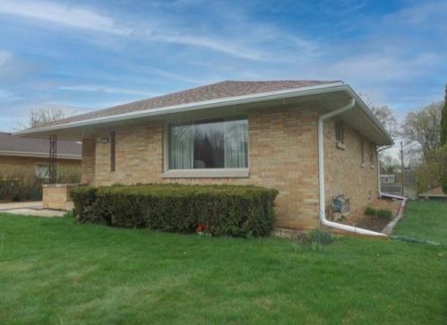 11012 Wisconsin Ave, Milwaukee, WI 53226-3714