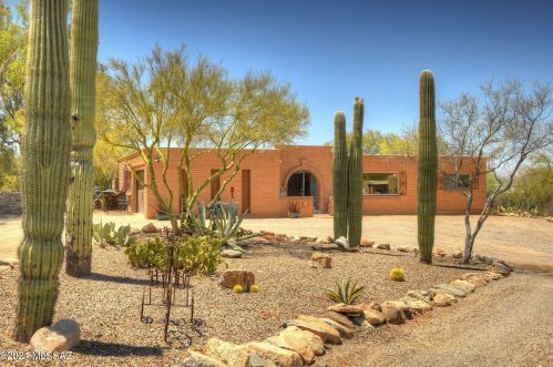 6260 Camino Pimeria Alta, Tucson, AZ 85718-3610
