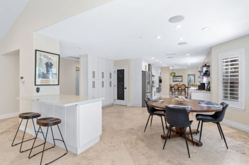 31345 Avenida Del Reposo, Temecula CA 92591-1724 exterior