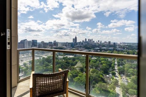 270 17th St, Atlanta GA  30309-3324 exterior