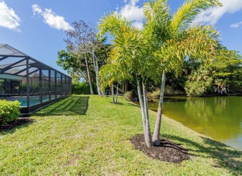 3341 Arlette Dr, Naples FL 34109-1512 exterior