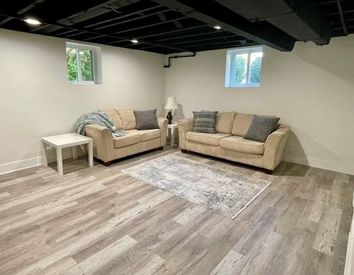 468 Emroy Ave, Elmhurst IL  60126-2019 exterior