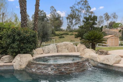 37200 Glenoaks Rd, Temecula CA 92592-8534 exterior