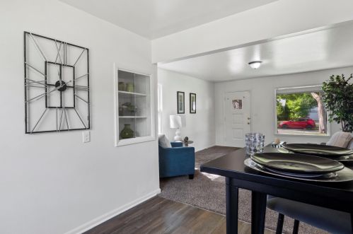 4912 78, Milwaukee WI 53223-5625 exterior