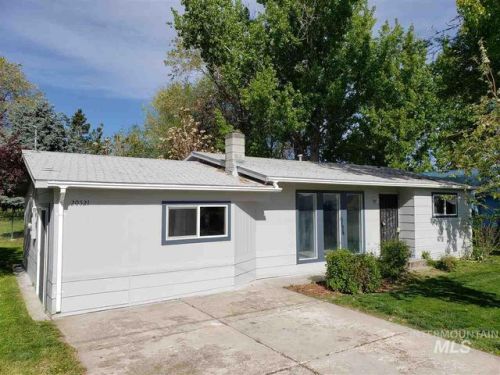 20521 Brown St, Greenleaf, ID 83626-9155