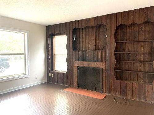 611 Acheson St, Denison TX  75020-6307 exterior