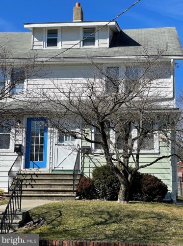 227 Addison Ave, Camden, NJ 08108-1818
