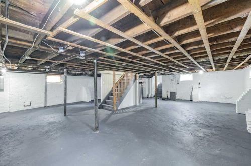 797 White St, Springfield MA  01108-3241 exterior