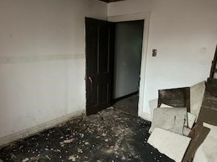 37 Elizabeth St, Pittsburgh PA 15207-1821 exterior