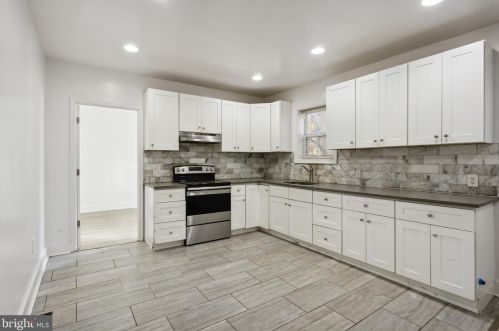 2135 20th St, Philadelphia PA  19121-1517 exterior