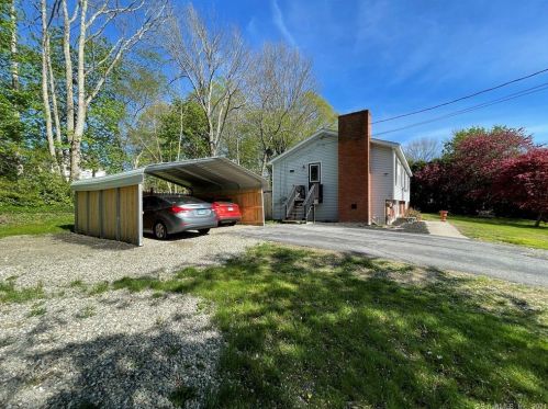 16 Sylvia Dr, Moosup, CT 06354-1116