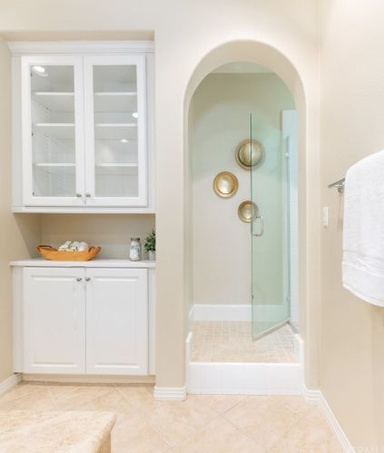 70 Vintage, Irvine CA  92620-3409 exterior