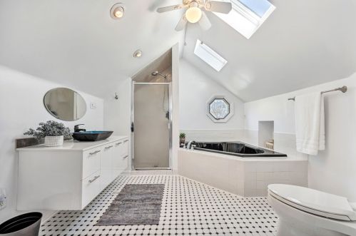 408 Larchmont Ct, Moon Twp PA  15108-9100 exterior