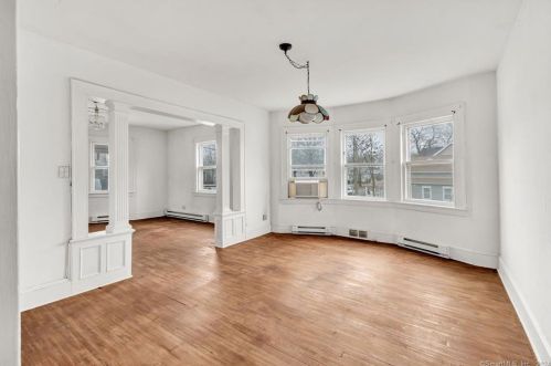 251 Flax Hl Rd, Norwalk CT 06854-2505 exterior