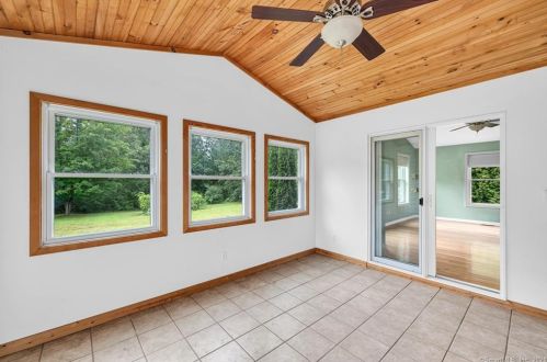 10 Pheasant Run, Windsor CT 06095-1549 exterior