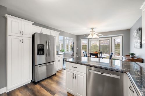 21462 Marina Cir, Macomb Township MI  48044-1323 exterior