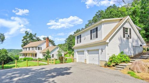 499 Branch Rd, Patterson, NY 12563-2101