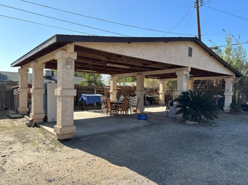 37 Garden Dr, Bakersfield CA 93307-5255 exterior