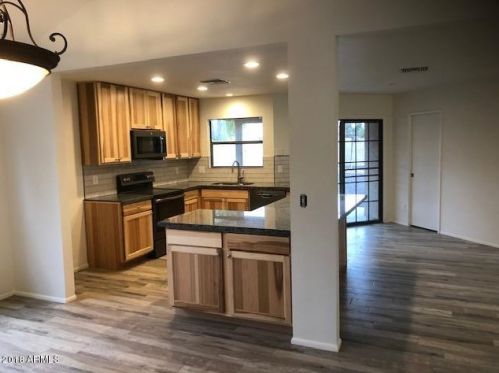 4326 Bannock St, Phoenix AZ  85044-3953 exterior