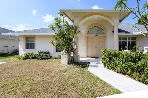 2050 Cranberry St, Fort Pierce, FL 34953-1711