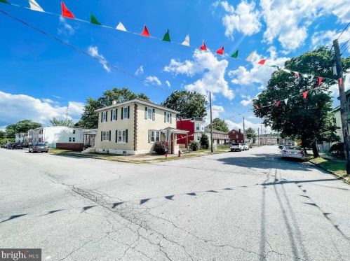 103 9th St, New Castle, DE 19720-6004