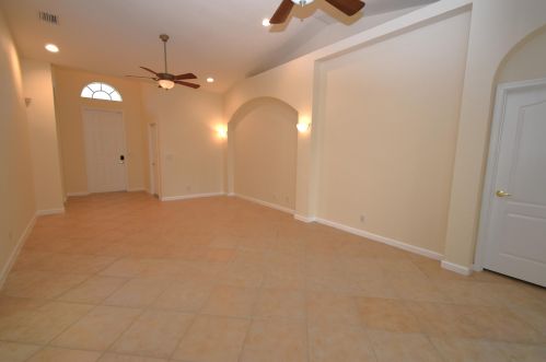 5628 Spanish River Rd, Fort Pierce FL  34951-2897 exterior