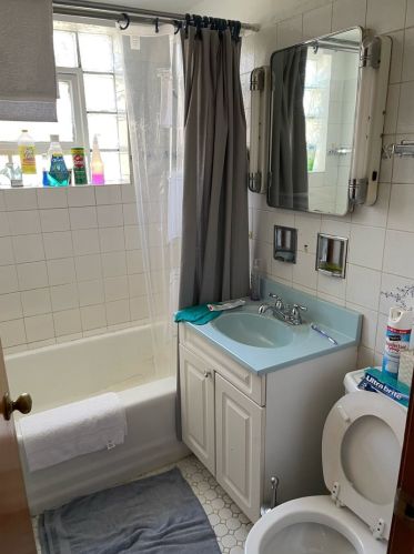 1913 93 St, Chicago IL 60643-6358 exterior