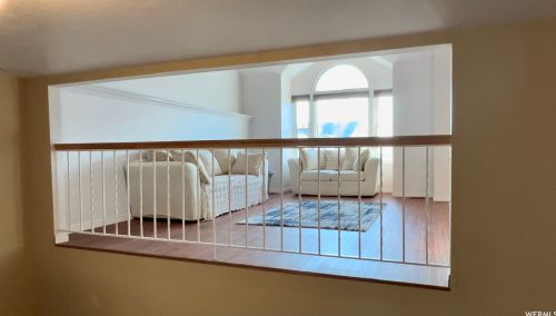 11731 Canberra Dr, Sandy UT 84094-5692 exterior