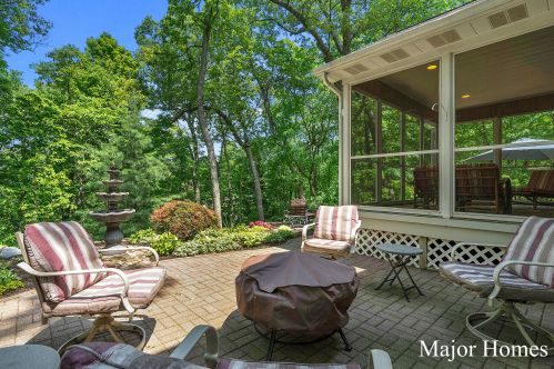 4199 Knapp St, Grand Rapids MI exterior