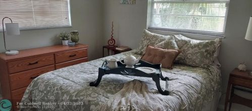 382 Gulfstream Ave, Fort Pierce FL  34983-1219 exterior