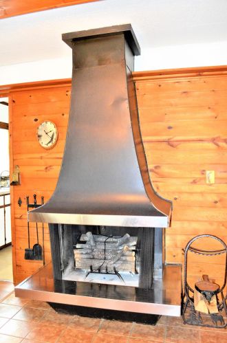 1329 91, Milwaukee WI 53224-4712 exterior