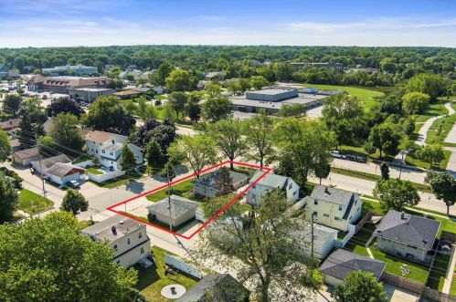 4800 Layton Ave, Milwaukee WI  53220-4144 exterior