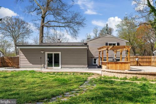 7819 Ashton St, Alexandria VA  22309-1338 exterior