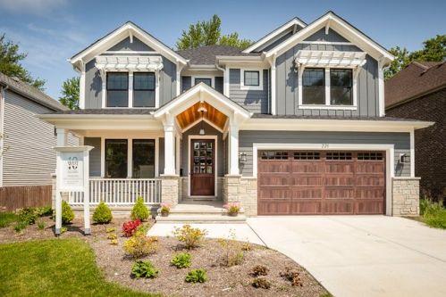 221 Madison St, Elmhurst IL  60126-4506 exterior