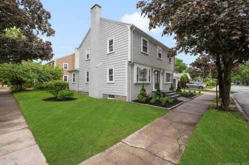 4 Mount Ave, Providence RI  02906-3410 exterior