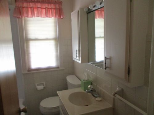 3104 Morgan St, Kalamazoo MI 49001-4497 exterior